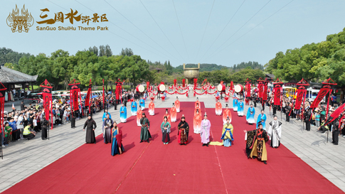 2無(wú)錫影視基地演出活動(dòng)《三國(guó)印象》現(xiàn)場(chǎng)火爆.JPG