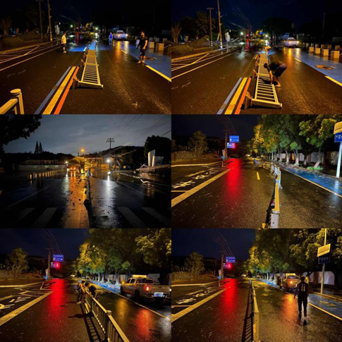 消防隊(duì)連夜修復(fù)景區(qū)外部道路護(hù)欄，恢復(fù)景區(qū)通道.jpg