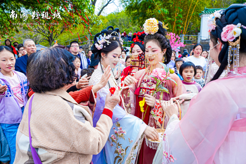 7南海景區(qū)十二花神來賀歲.jpg